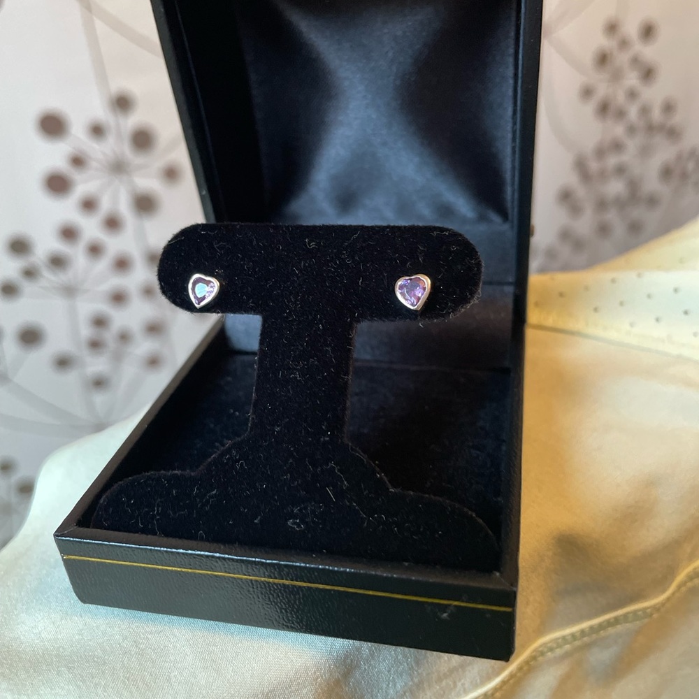 Sterling silver purple heart stud earrings